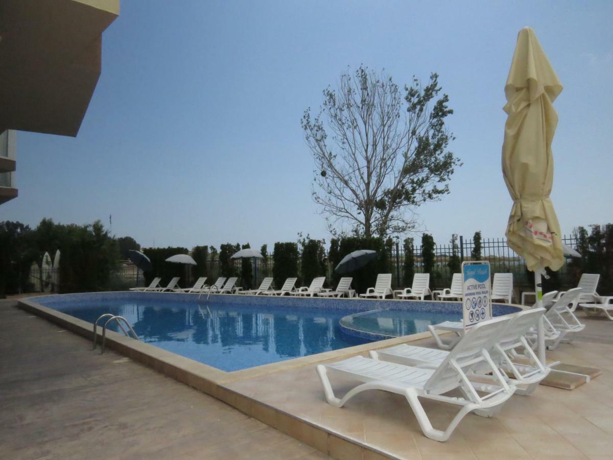 Royal Beach Hotel 3*
